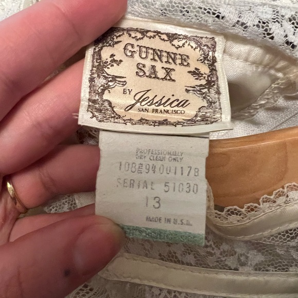 Gunne Sax wedding dress | vtg size 13 - Picture 16 of 16